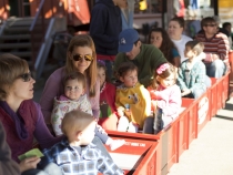 Lilia and Lisa waiting for the train to depart