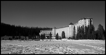 A frozen Lake Louise and the Fairmont