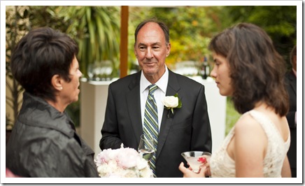 Bob talking with some of the international attendees