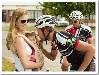 Sam saying hello to Lilia before the race