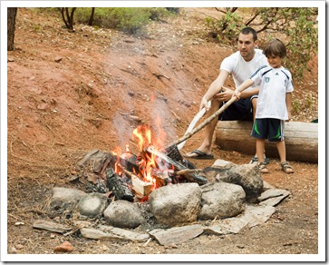 Che and James by the fire