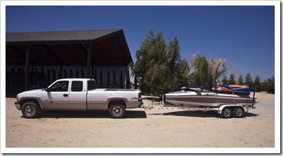 The Bakkers arrive with the boat